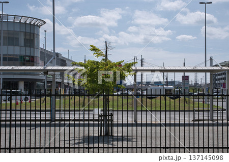 駅前広場 137145098