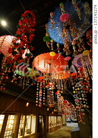 瀬戸倉ミュージアム 千代紙のつるし飾り 137145274