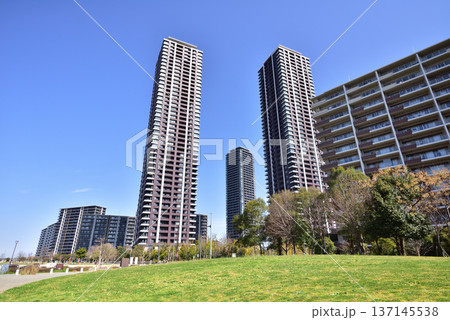 アイランドシティ風景　タワーマンション　超高層マンション 137145538