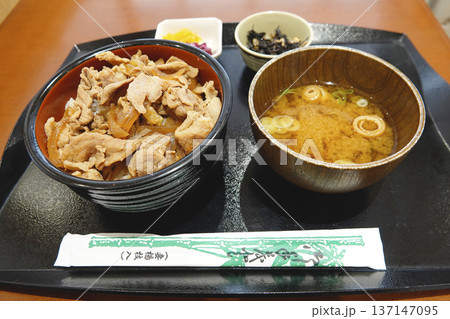 上州ご当地グルメ いのぶた丼 セットメニュー 137147095