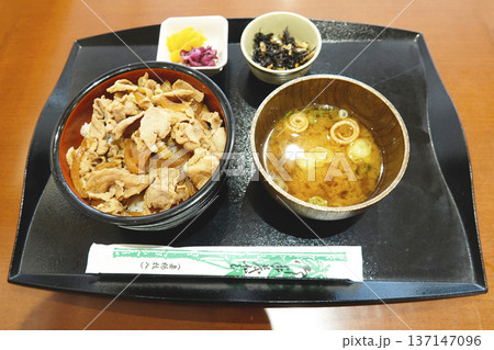 上州ご当地グルメ いのぶた丼 セットメニュー 上州ご当地グルメ いのぶた丼 セットメニュー 137147096