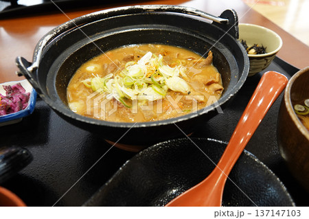 上州ご当地グルメ 十石味噌のもつ煮セットメニュー 上州ご当地グルメ 十石味噌のもつ煮セットメニュー 137147103