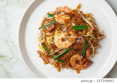 マレーシアの麺料理チャークイティオ 137149641