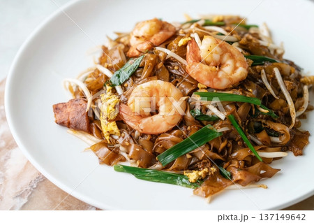 マレーシアの麺料理チャークイティオ 137149642