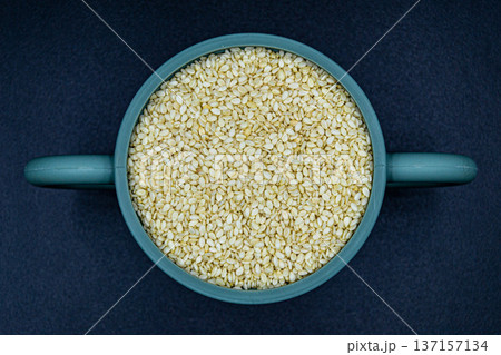 beautiful texture ripe of natural sesame seeds on background beautiful texture ripe of natural sesame seeds on background 137157134