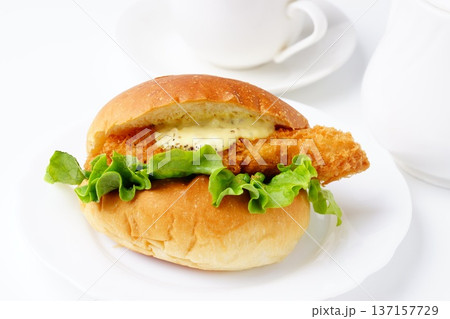 タルタルフィッシュバーガー タルタルフィッシュバーガー 137157729