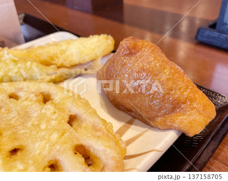 いなり寿司 137158705