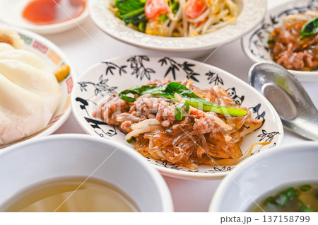 春雨の中華風炒め物 137158799