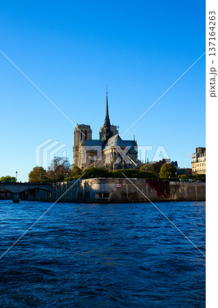 Isle de la Cite, Paris, France 137164263