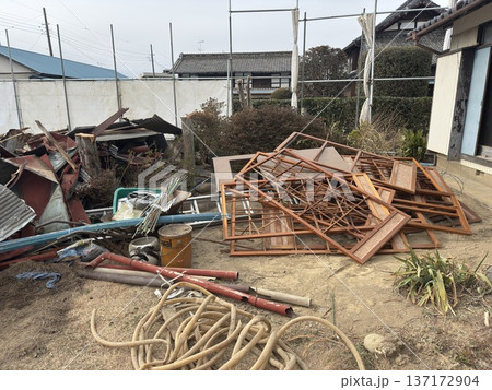 家解体現場 昭和の木造古民家 家解体現場 昭和の木造古民家 137172904