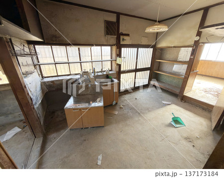家解体現場 昭和の木造古民家 137173184