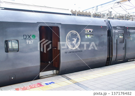 特急きらめき・乗車口 特急きらめき・乗車口 137176482