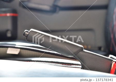 サイドブレーキ 137178341