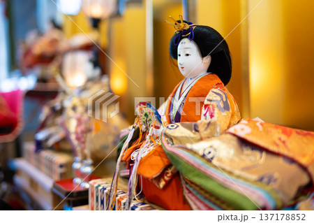 ひな人形(女雛) ひな人形(女雛) 137178852