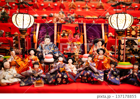 ひな人形 137178855