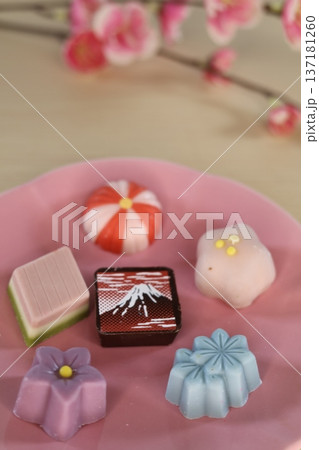 梅と和柄のチョコ 梅と和柄のチョコ 137181260