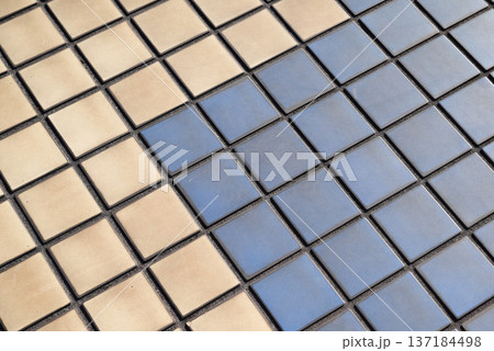 ブロックタイルの地面 137184498
