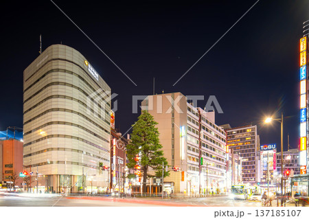 東京 池袋駅西口 夜景 2026 東京 池袋駅西口 夜景 2026 137185107
