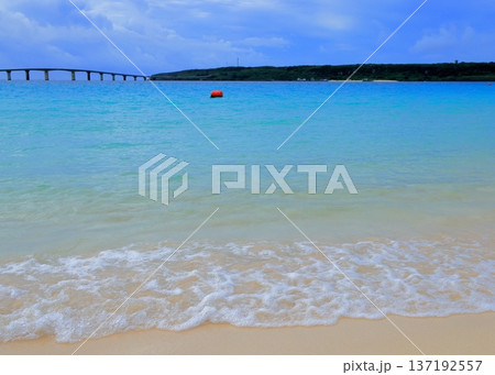 東洋一美しいと称されるビーチ与那覇前浜 137192557