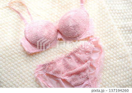 パステルピンクの下着セット パステルピンクの下着セット 137194260