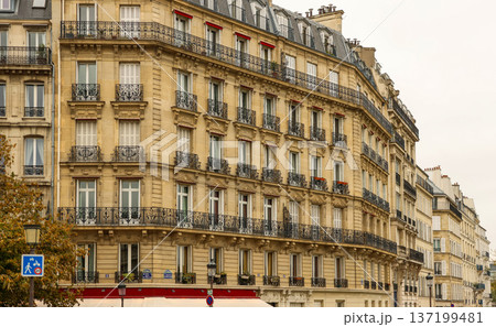 Classic Haussmann architecture in Paris, France, featuring historic residential buildings and ornate balconies 137199481