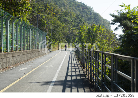Han River bike path 137203059