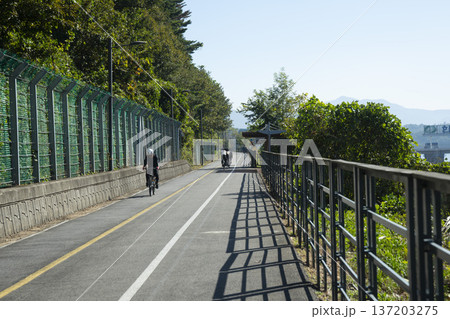 Han River bike path Han River bike path 137203275