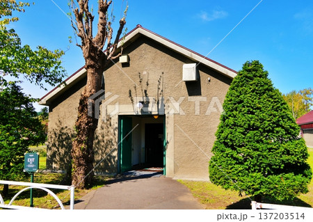 ニッカウヰスキー 余市蒸溜所の風景 ニッカウヰスキー 余市蒸溜所の風景 137203514