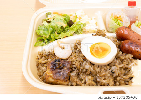 おいしいナシゴレン弁当 137205438