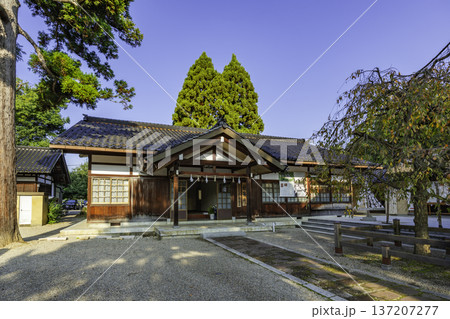 高岡　射水神社　社務所　富山県高岡市 137207277