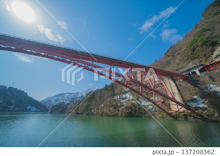 庄川峡遊覧船から見た美しい風景 庄川峡遊覧船から見た美しい風景 137208362