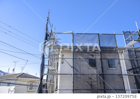 戸建て家屋の外壁修繕工事 外壁 外張り断熱リフォーム 戸建て家屋の外壁修繕工事 外壁 外張り断熱リフォーム 137209758