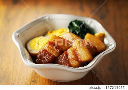 豚の角煮と煮卵 豚の角煮と煮卵 137215055