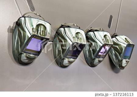 Protective mask for welding 137216113