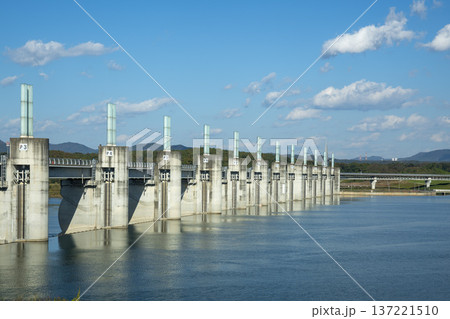 Han River bike path Han River bike path 137221510