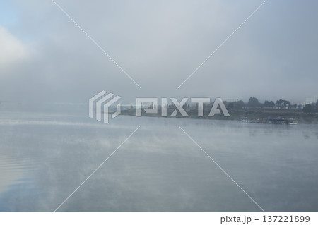 Han River bike path Han River bike path 137221899