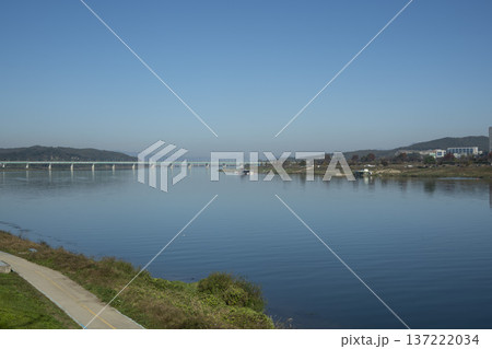 Han River bike path Han River bike path 137222034