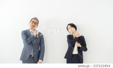 ビジネス　男女	 137222954