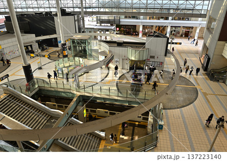東急電鉄田園都市線 たまプラーザ駅 街並み風景 東急電鉄田園都市線 たまプラーザ駅 街並み風景 137223140
