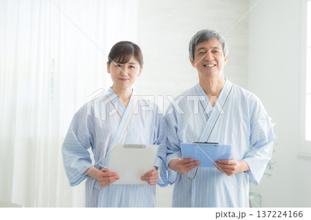 60代の人間ドックイメージ 137224166