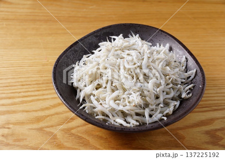 釜揚げしらす 137225192