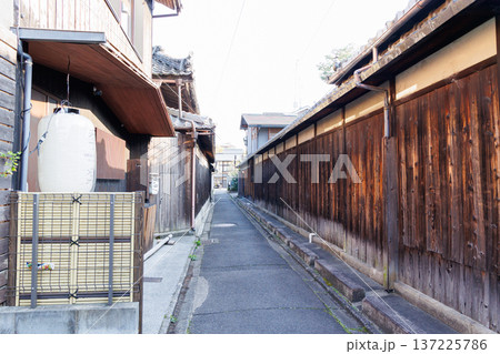 京都市東山区　五軒町 137225786