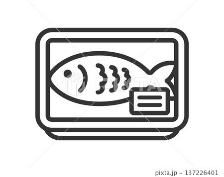 スーパーのパックに入った、魚のアイコン(線画)のイラスト スーパーのパックに入った、魚のアイコン(線画)のイラスト 137226401