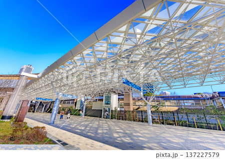 東京　港区 芝浦　浜松町駅とBLUE FRONT SHIBAURAを結ぶGREEN WALK 137227579