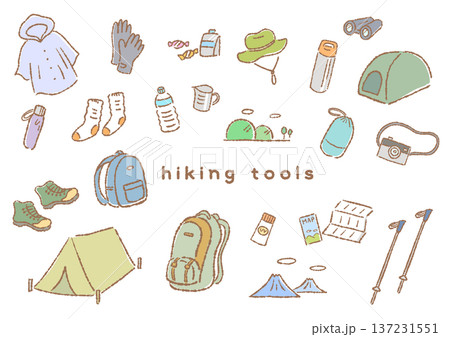 ハイキング道具の手描き風イラストセット ハイキング道具の手描き風イラストセット 137231551
