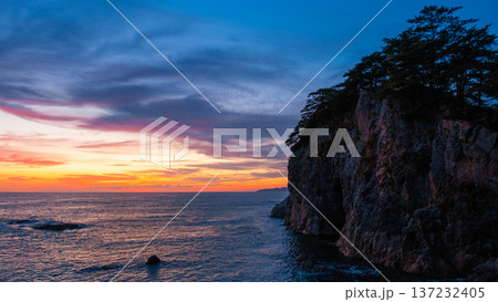 笹川流れ・夕景 137232405