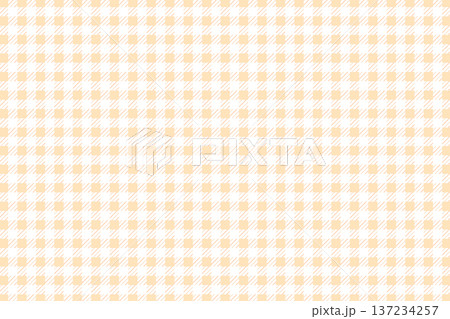 暖色系のチェック柄の背景素材 137234257
