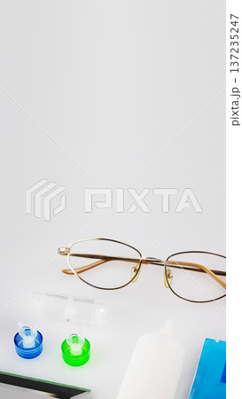 Eyeglasses With Contact Lens Case And Cleaning Cloth Eyeglasses With Contact Lens Case And Cleaning Cloth 137235247