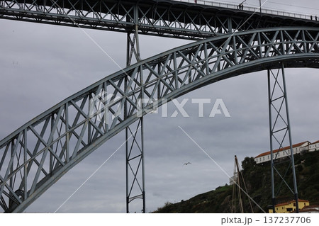 ドン・ルイス1世橋 137237706