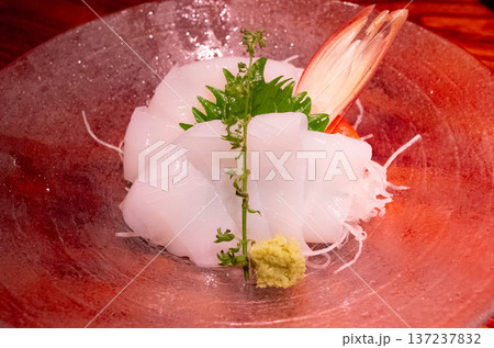 イカの刺身 イカの刺身 137237832